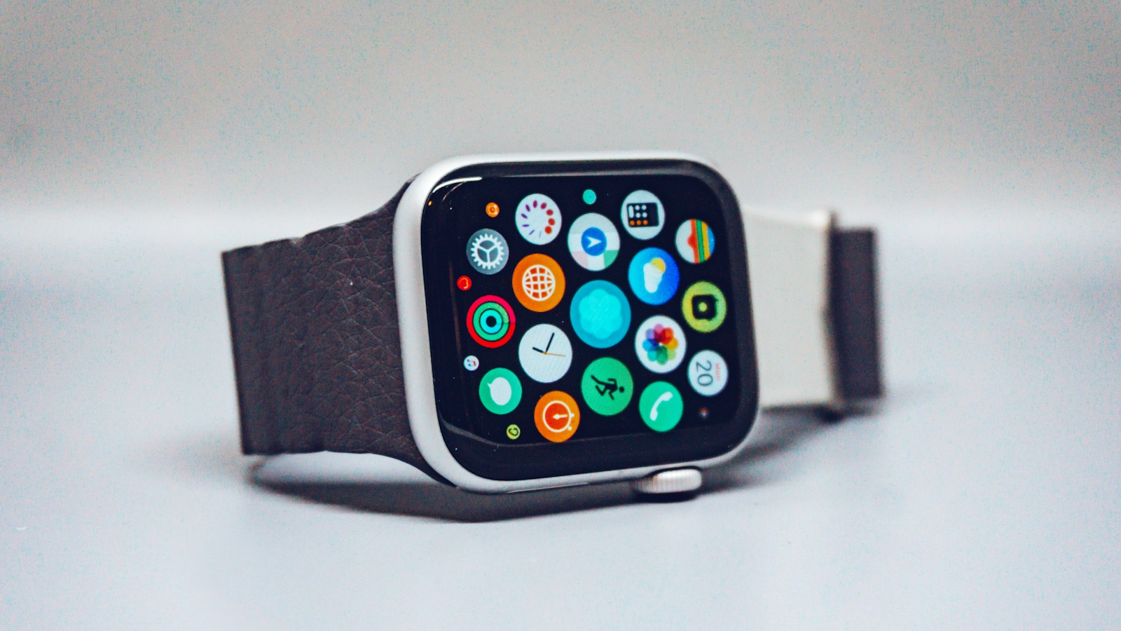 Smartwatch with a digital display and wearable band